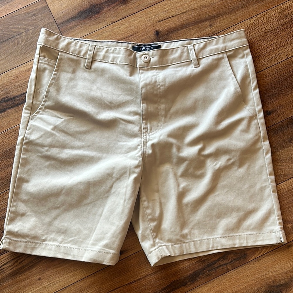 Forever 21 Men's Tan Shorts NWT & NWOT